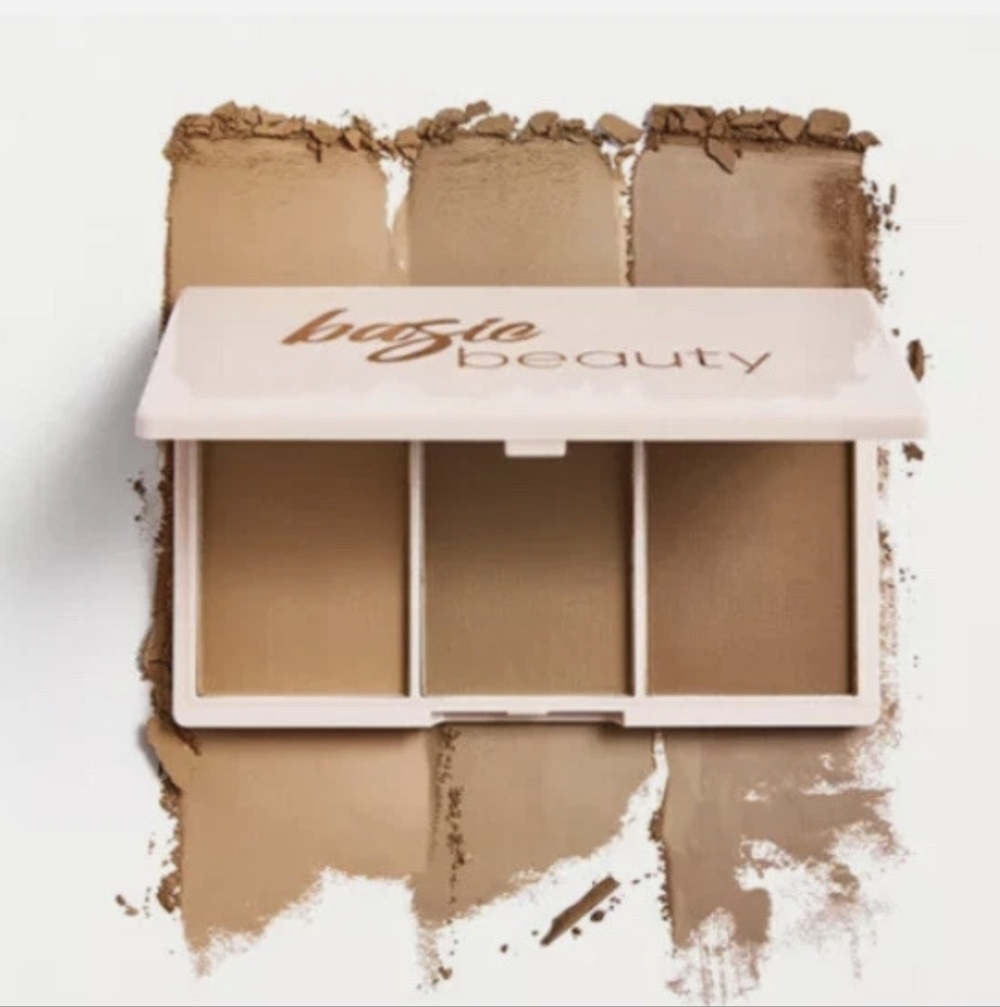 Basic Beauty Bronzy AF Bronzer Palette -Size: 12 g, Full Size New